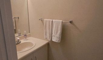 60 CHEROKEE Dr, Absecon, NJ 08205