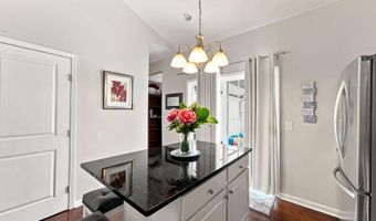 3992 Trade Royal Crossing Dr, Columbus, OH 43230
