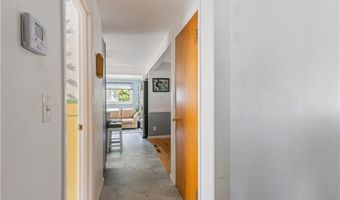 75 Crescent Ave, Cranston, RI 02910