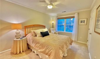 34 Marian Ave, Narragansett, RI 02882