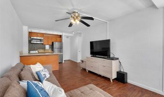 445 Kaiolu St 407, Honolulu, HI 96815