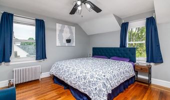 38 Brookside Dr, Cranston, RI 02910