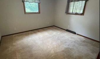 303 Lincoln Dr, Alcester, SD 57001