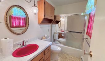 212 7th Ave NW, Bowman, ND 58623