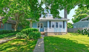 23 Maple Dr, Amityville, NY 11701