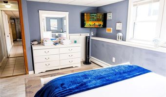58 Allston Ave, Middletown, RI 02842