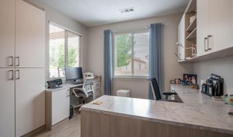 800 Purple Aster Dr, Bernalillo, NM 87004