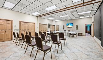 3101 N Country Club Dr 209, Aventura, FL 33180