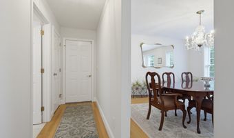 4 Hampshire Hills Dr, Bow, NH 03304