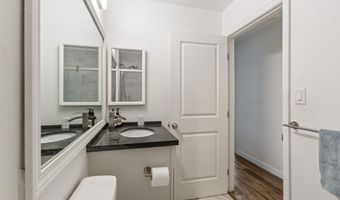 15 KULANIHAKOI St 12E, Kihei, HI 96753