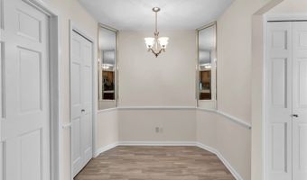 660 Youngs Rd E, Amherst, NY 14221