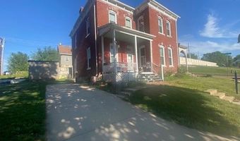 432 S 5th St, Atchison, KS 66002