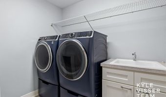 7787 S Gracemoor Ct SE, Alto, MI 49302