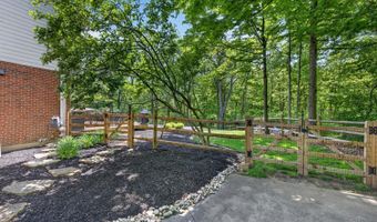 8105 Wycliffe Dr, Anderson Twp., OH 45244