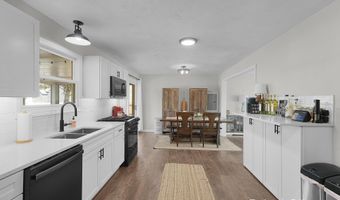 9049 VICTOR Ave, Jenison, MI 49428