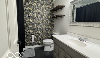 1381 Secretariat Ln, Indianapolis, IN 46217