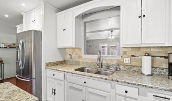 702 CEDAR St, Anthony, TX 79821