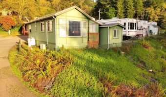 15061 HIGHWAY 101 4, Brookings, OR 97415