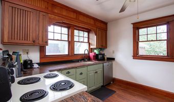 16 Dodge Ave, Barre, VT 05654