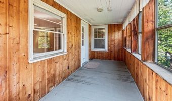 89 Elm St, Blackstone, MA 01504