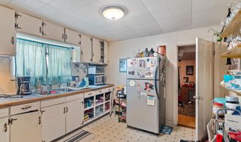 32 Washington St, Burlington, VT 05401