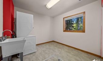 7151 Miranda Dr, Anchorage, AK 99507