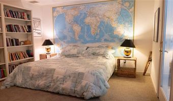 65 Huguenot Dr, East Greenwich, RI 02818