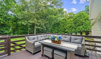117 Mesa Dr, North Kingstown, RI 02852
