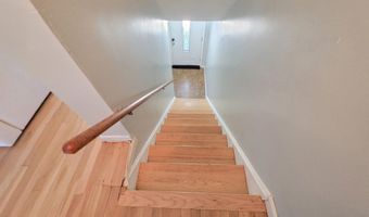 9 ELNA Ct, Bayonne, NJ 07002