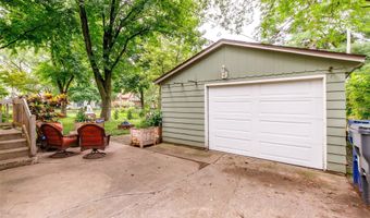 1236 Orchard Dr, Ames, IA 50010