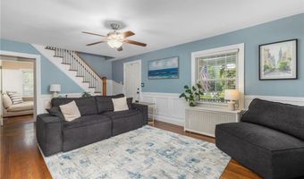 138 Homecrest Ave, North Smithfield, RI 02896