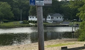86 Inkberry Trl, Narragansett, RI 02882