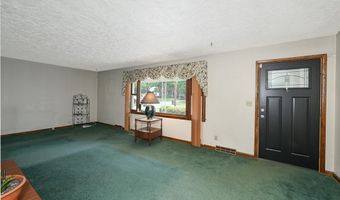 1423 Shanabrook Dr, Akron, OH 44313