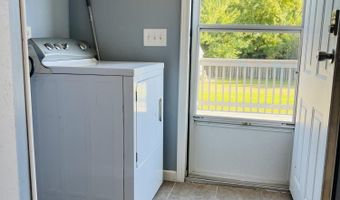 629 Old Snow Hill Rd, Ayden, NC 28513
