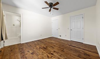 501 Spray Ave, Beachwood, NJ 08722