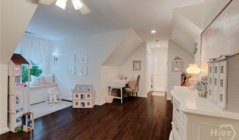 152 Thornhill Dr, Athens, GA 30607