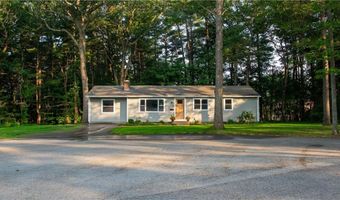 24 W Knollwood Cir, North Kingstown, RI 02852