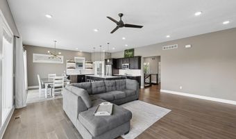 2122 Leopold Dr, Ames, IA 50010
