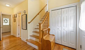 325 Westwood Rd, Bristol, CT 06010