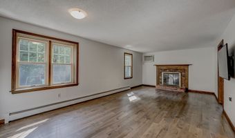 12 School House Hl, Burlington, CT 06013