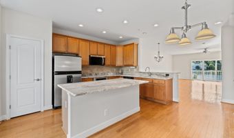 10900 HOLYSTONE Ln 202, Berlin, MD 21811