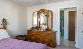 3200 S HUCKLEBERRY Ln, Appleton, WI 54915