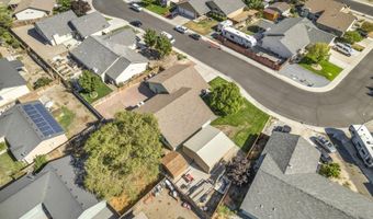 813 Lark Dr, Fernley, NV 89408