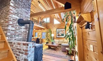 1207 Iron Gate Rd, Cambridge, VT 05444