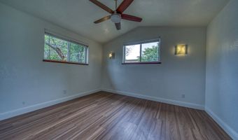 821 KEVIN Pl, Brookings, OR 97415