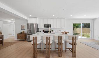 2807 BARBERRY Ln, Bowie, MD 20715
