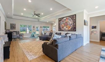 4532 Western Woods Dr, Benton, AR 72015