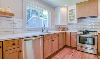 820 NW Dunlewy St NW, Asbury Park, NJ 07712