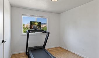 304 Clinton St, Ashland, OR 97520
