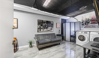 3999 E Santa Ana Cyn, Anaheim, CA 92807